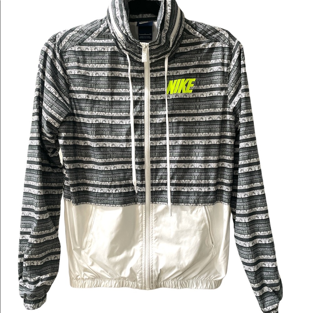 Nike Women's Gray and White Full Zip Jacket-small ($90)